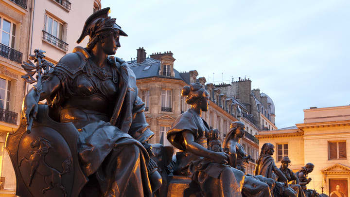 Statues in front of the Musée d'Orsay in Paris